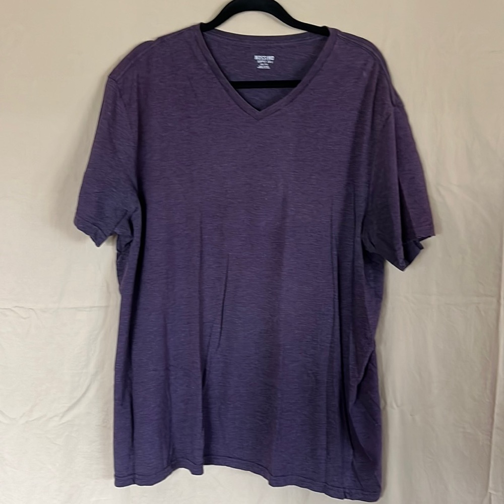 Mossimo purple V-neck T-shirt, like new, size XXL